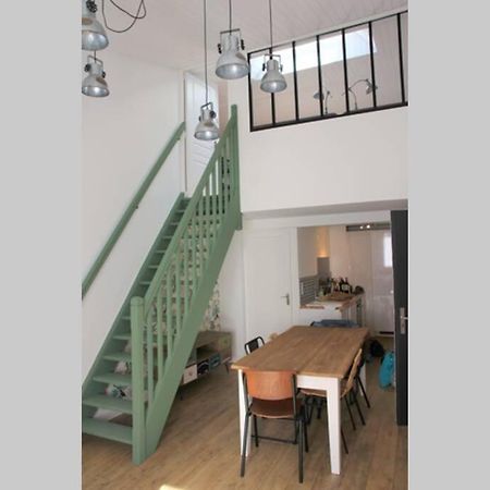Superbe Duplex De 70M2 Avec 2 Chambres En Hyper Centre Au Calme Sur Cour Classe 3 Etoiles Avec Parking En Option Ла-Рошель Экстерьер фото
