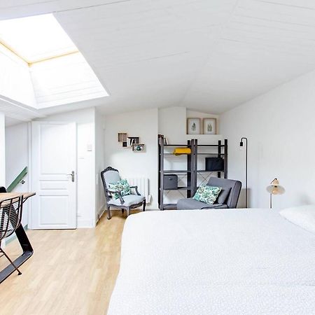 Superbe Duplex De 70M2 Avec 2 Chambres En Hyper Centre Au Calme Sur Cour Classe 3 Etoiles Avec Parking En Option Ла-Рошель Экстерьер фото